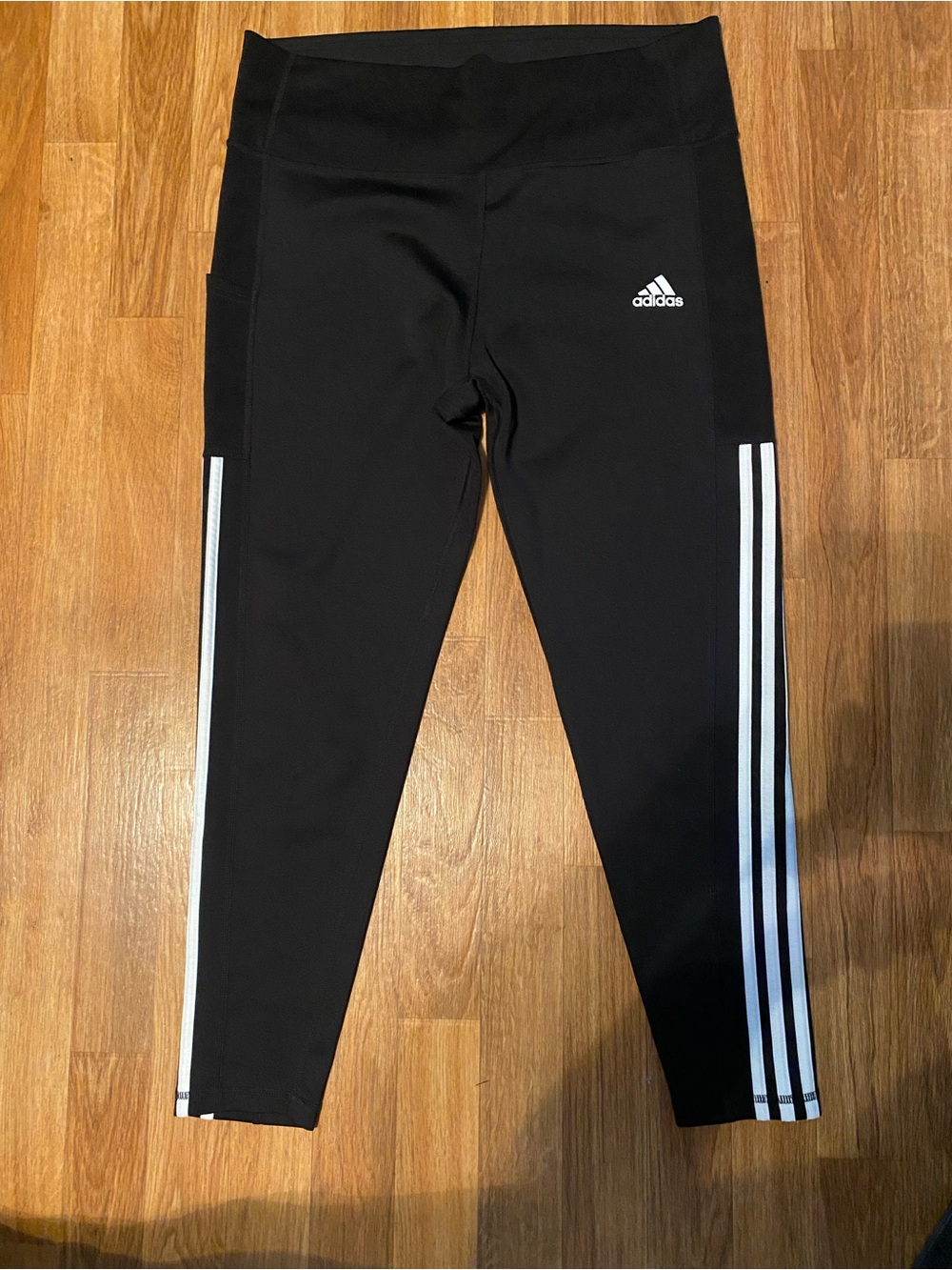 Women’s Adidas Leggings - Picture 4 of 7
